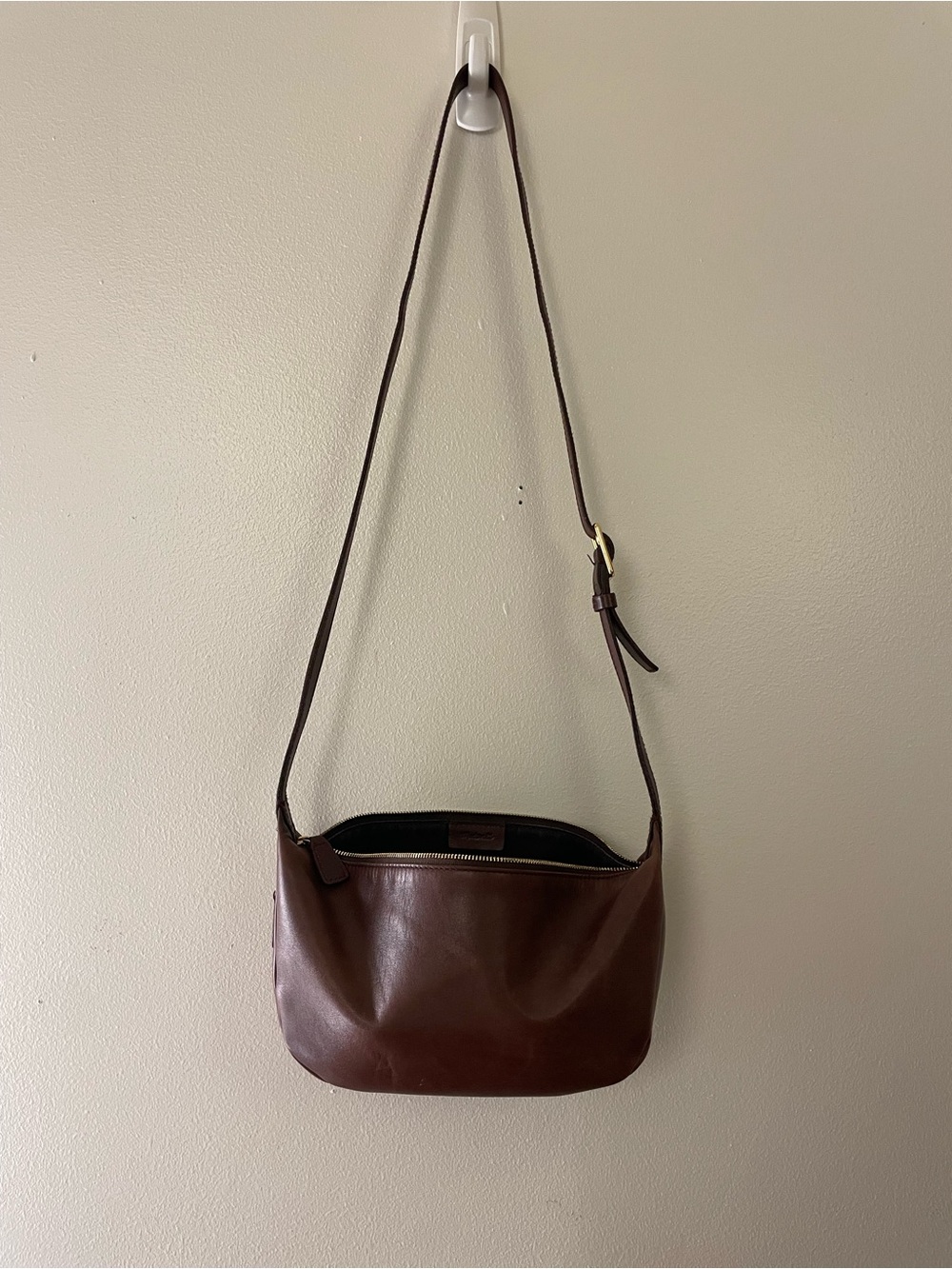 Madewell Leather Sling Bag in Chocolate Plum